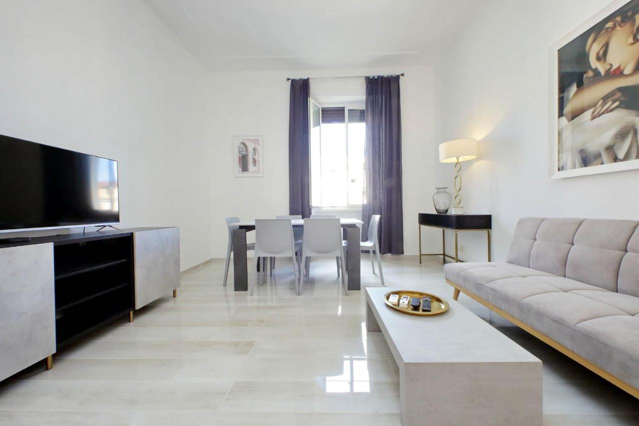 Apartment Ettore Rolli In Trastevere By Halldis *